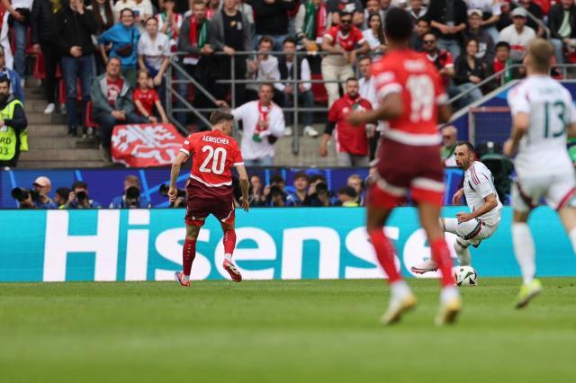 v体育平台-【欧洲杯】埃比舍传射,杜阿处子球,瑞士3比1匈牙利