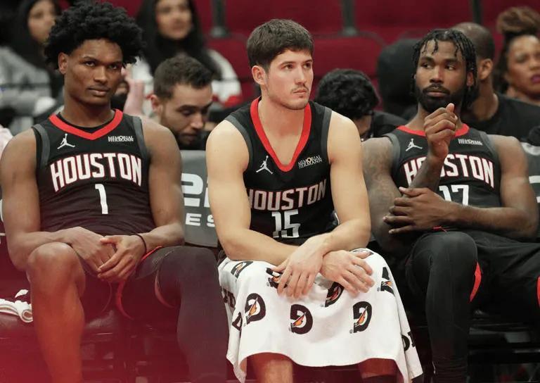 v体育赛事直播-火箭输黄蜂遭4坏消息!谢泼德+阿门+申京全崩,球队没三分太致命